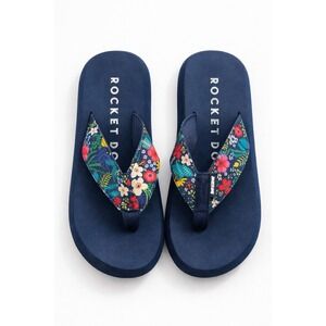 Rocket Dog Spotlight Sandals Girls Size 13 Flip Flop Floral Navy Beach Summer